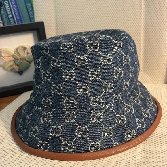 Gucci Denim💙Bucket Hat with Leather Trim
Size L (59 cm) - Picture 5 of 5